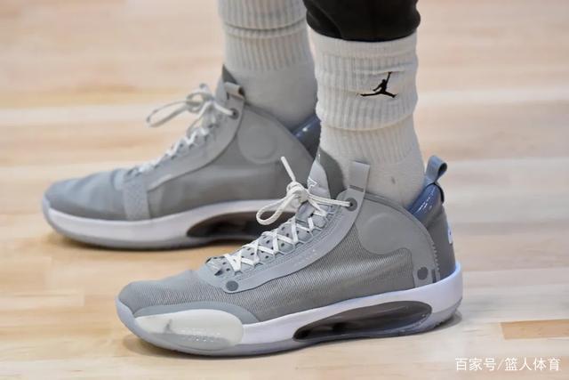 詹姆斯再超神包揽最后11分 美国男篮险胜德国